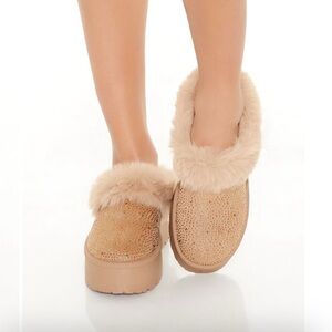 Rhinestone Faux Fur Trim Slippers